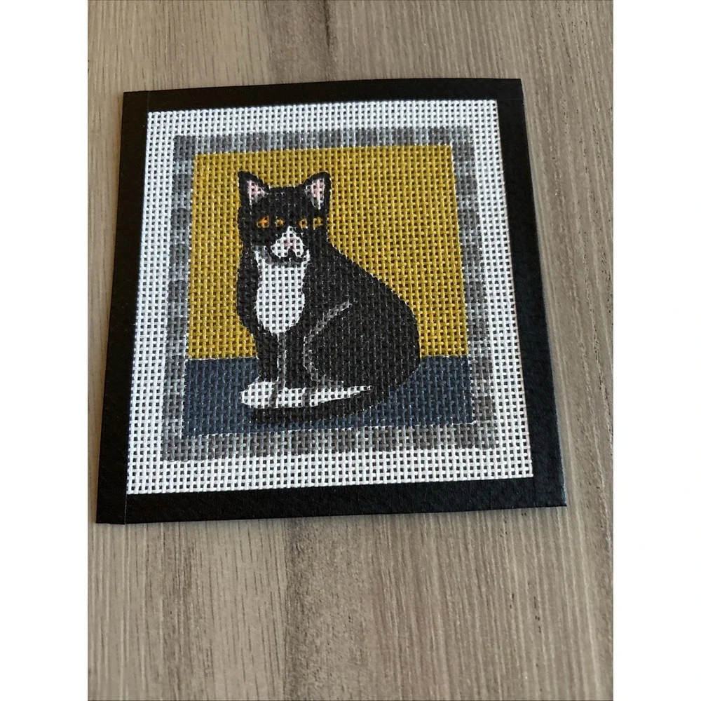 Black‎ White Tuxedo Cat Handmade cross stitch Needlepoint  5.5